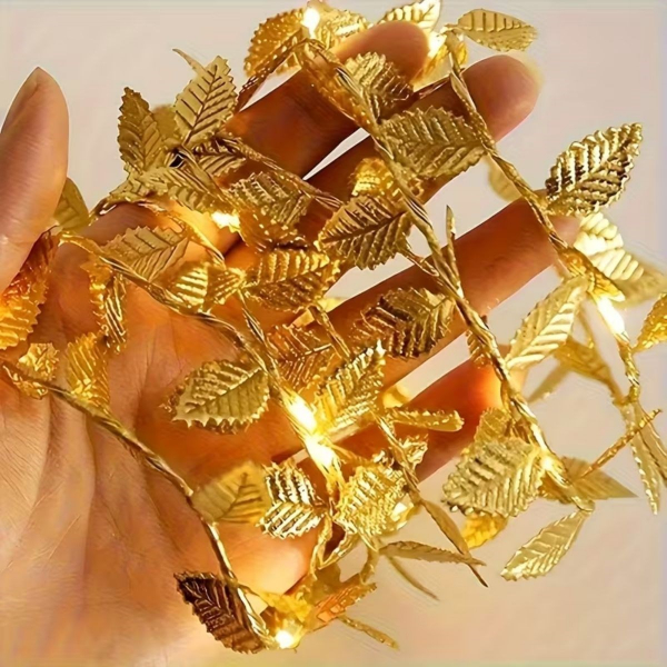 3 Metre Yaldızlı Gold LED Işık 3 Metre Yaldızlı Gold LED Işık
