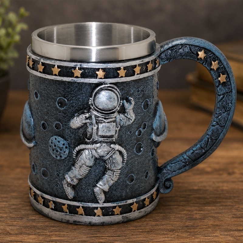 3D Astronot Tasarımlı Kupa Bardak - Çelik İç Yüzeyli - Uzay Teması 3D Astronot Tasarımlı Kupa Bardak - Çelik İç Yüzeyli - Uzay Teması