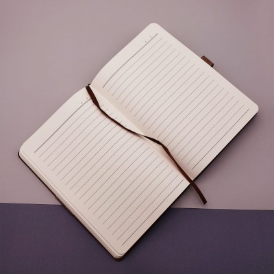 Öğretmenler Günü Özel Siyah Deri Defter Ve Metal Roller Kalem Hediye Seti Öğretmenler Günü Özel Siyah Deri Defter Ve Metal Roller Kalem Hediye Seti